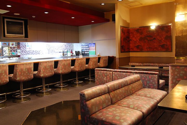 Lounge 31 of 40