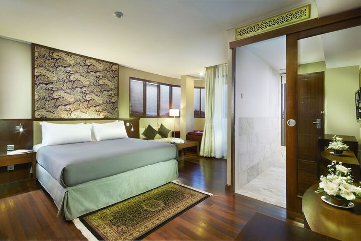 Room 6 of 48