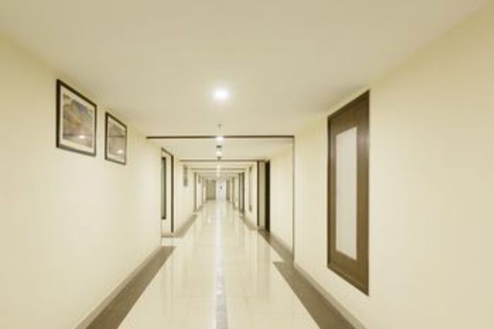 Ballroom/Hall 22 of 30