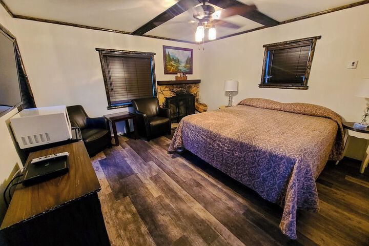 Room 4 of 149