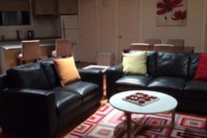 Room 7 of 120