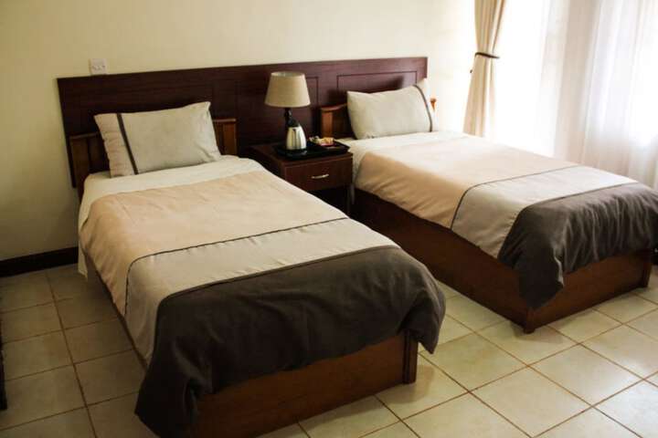 Room 3 of 6