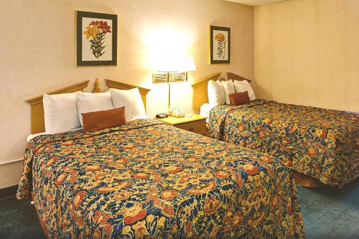 Double Comfort (4 of 7)