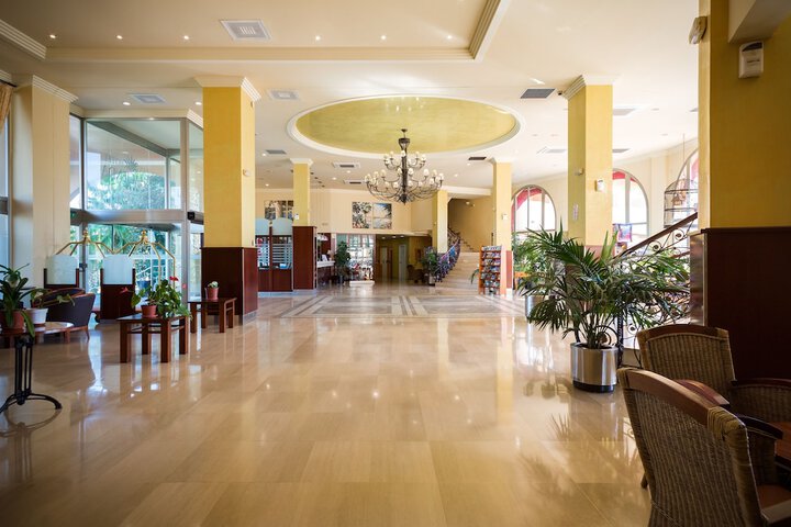 Hotel Interior 4 of 59