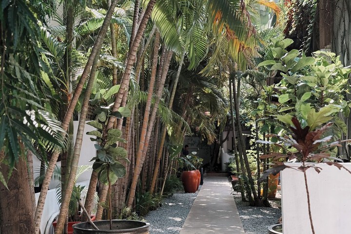 Room 21 of 57