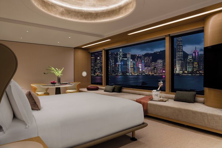Room 45 of 239