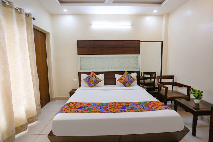 Room 17 of 36