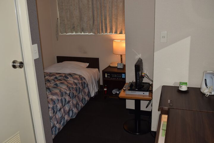 Room 17 of 81