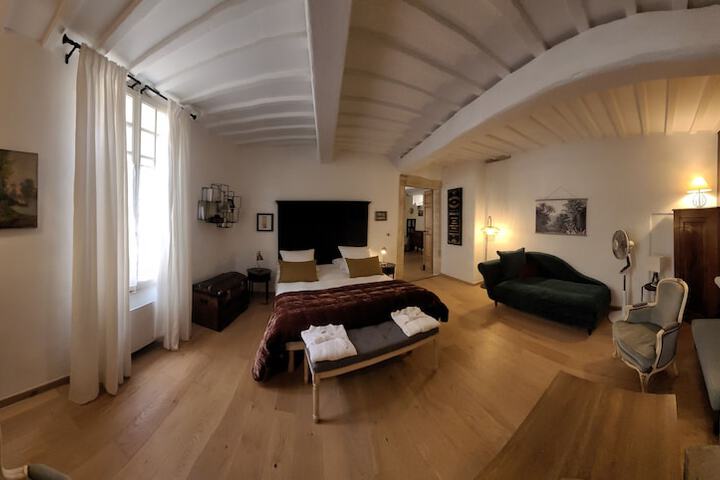 Room 37 of 209