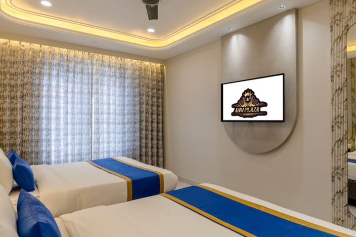 Room 33 of 129