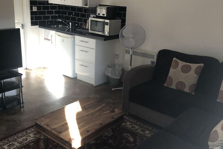 Room 16 of 19