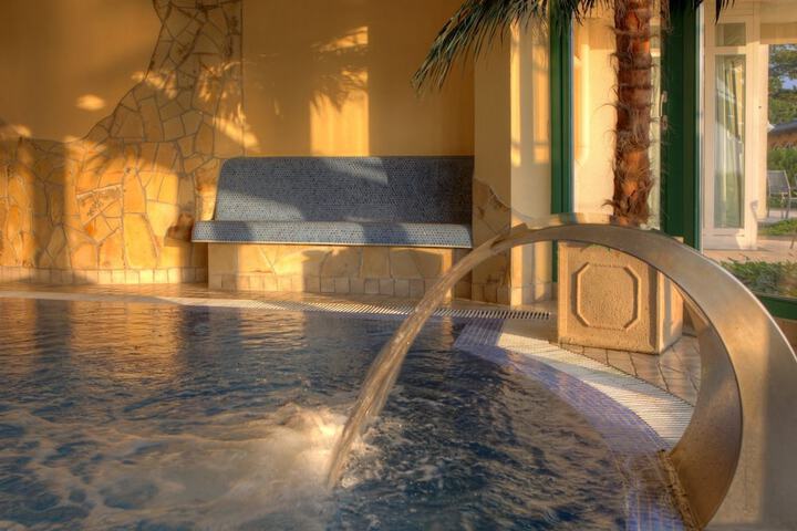 Hotel Pool