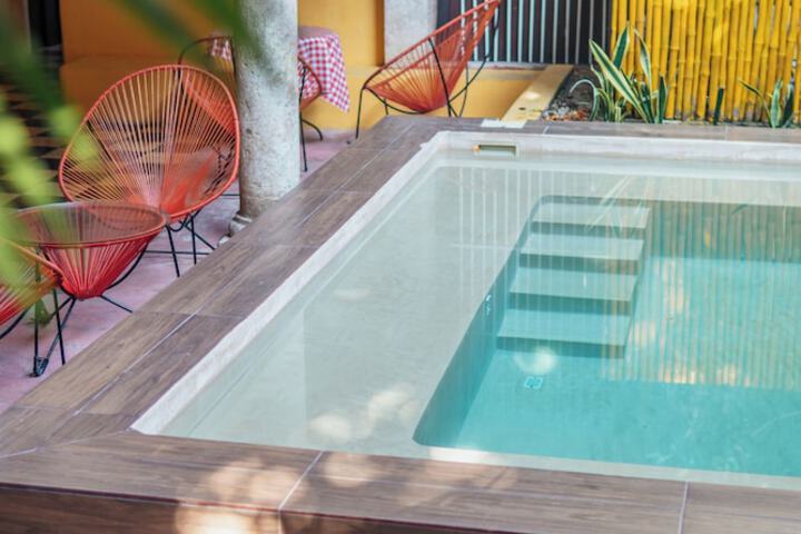 Pool 36 of 52