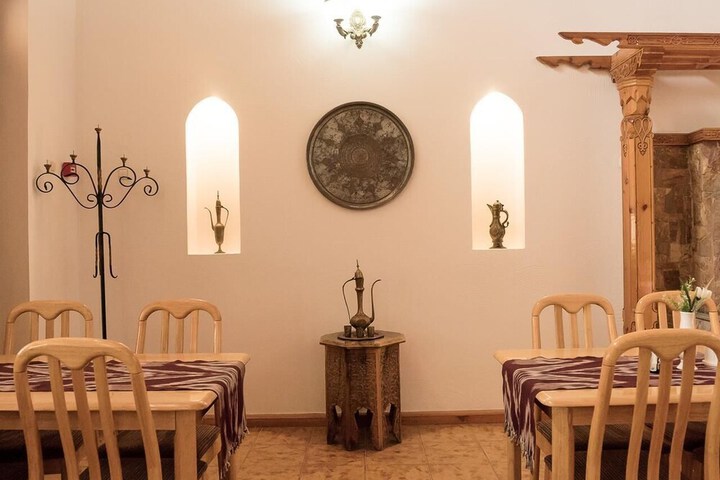 Dining 62 of 91