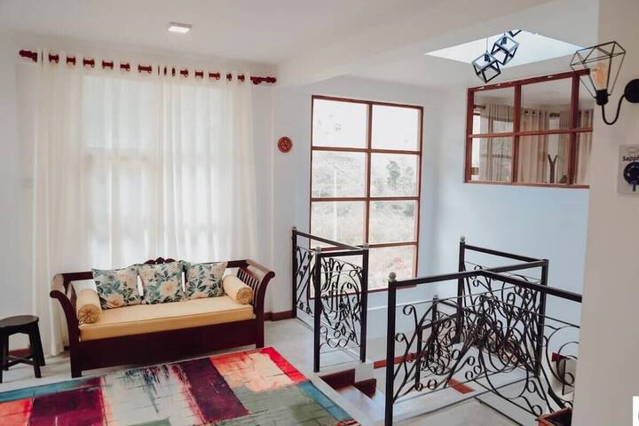 Room 10 of 25