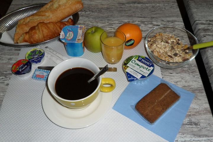Breakfast/Coffee Service 33 of 37