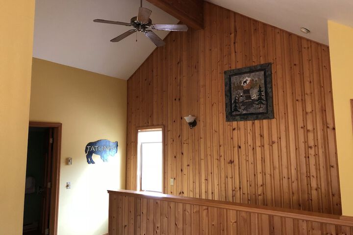 Room 32 of 186