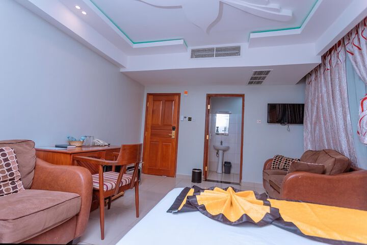 Room 26 of 46