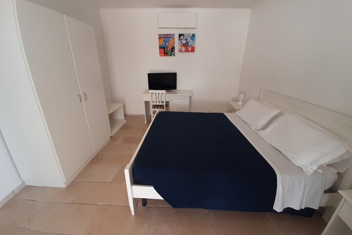 Room 15 of 249