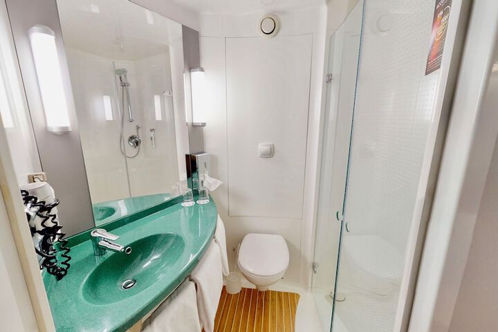 Clean Restrooms