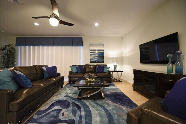 Room 17 of 39