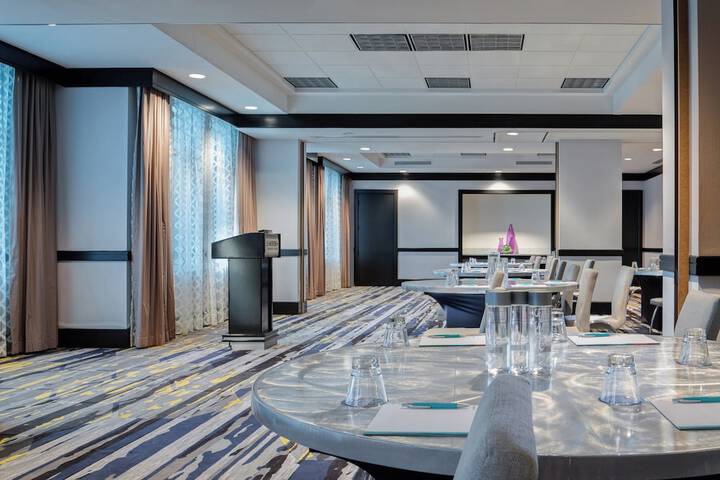 Meeting facility