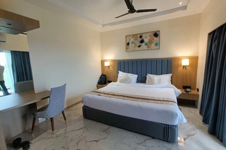Room 7 of 23