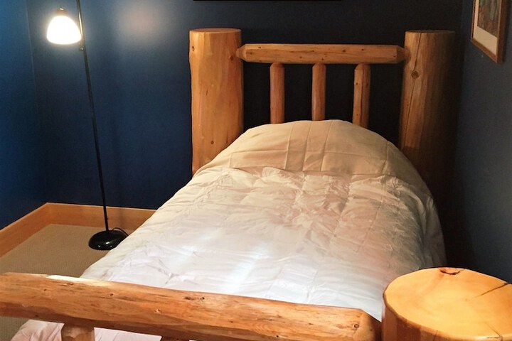 Room 4 of 15