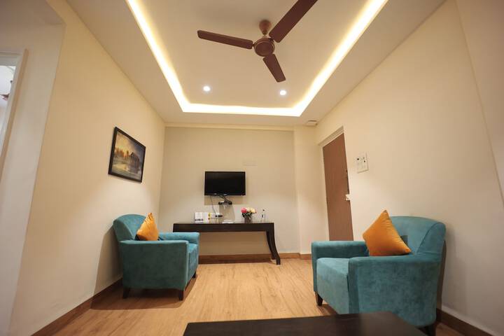 Room 16 of 34