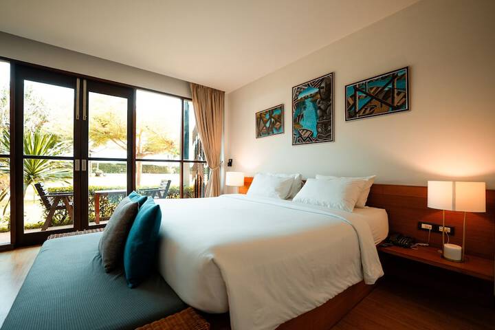 Room 6 of 26
