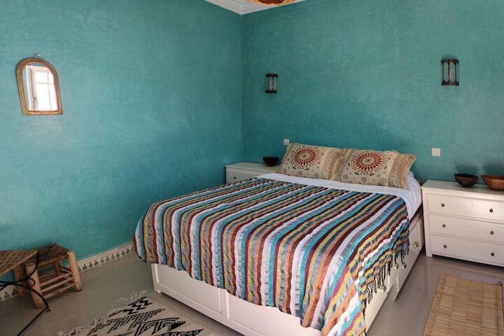 Room 6 of 30