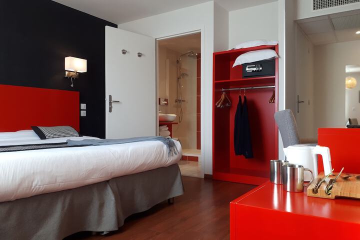Room 17 of 47