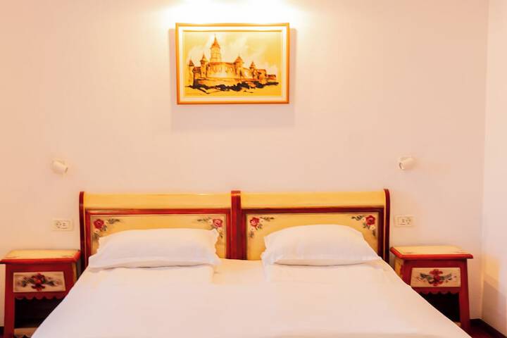 Room 3 of 21