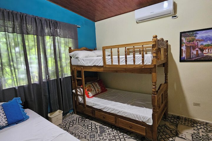 Room 3 of 37