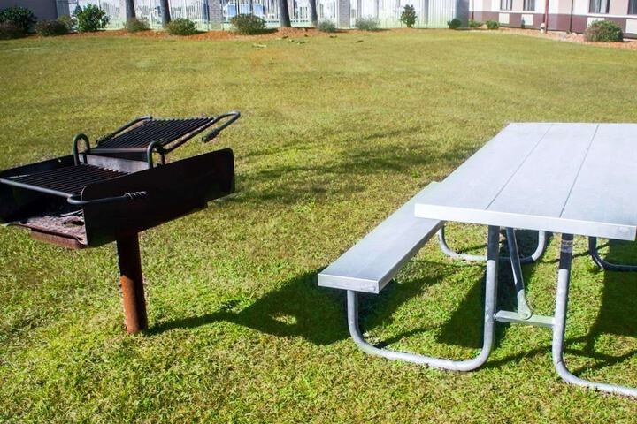 BBQ/picnic area