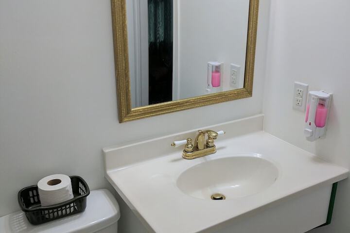 Clean Restrooms