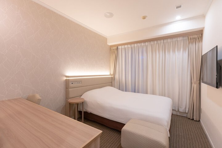 Room 19 of 44
