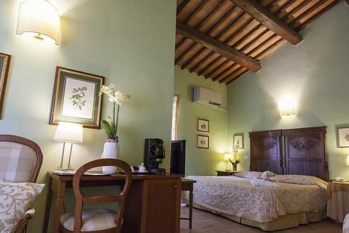 Room 17 of 29