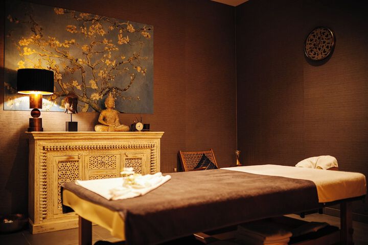 Room 11 of 28