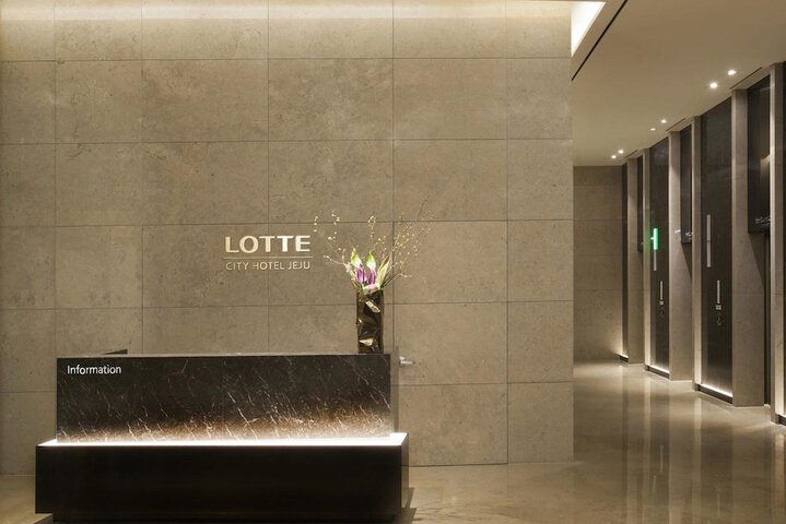 Hotel 2 of 54
