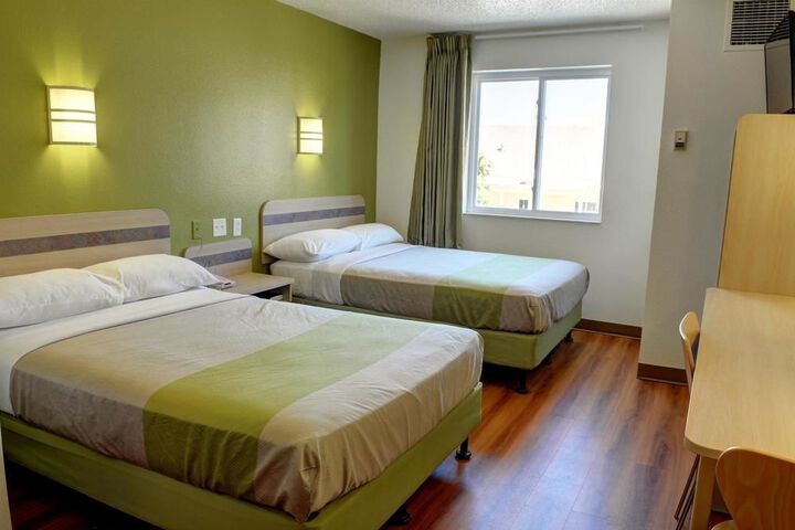 Room 8 of 29