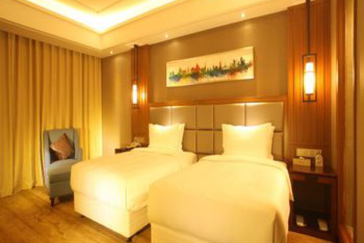 Room 25 of 61
