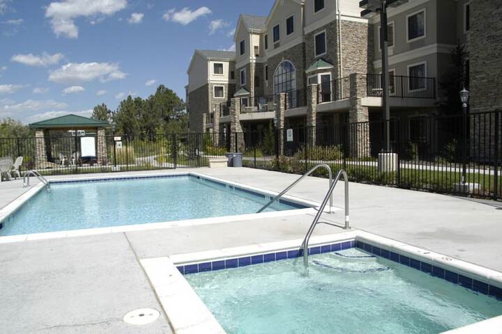 Pool 30 of 53
