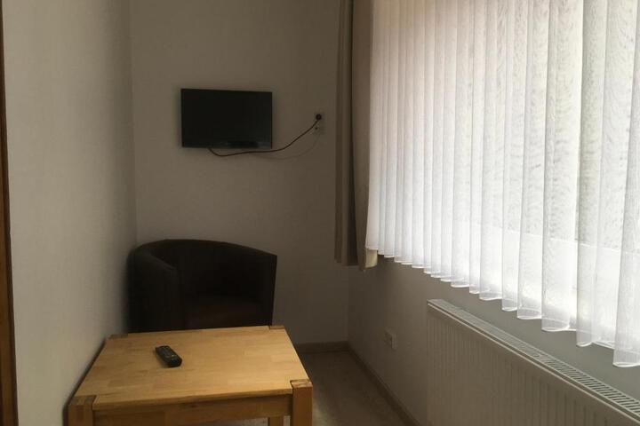 Photo 12