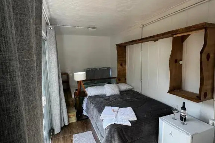 Room 2 of 14