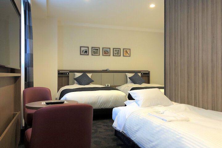 Room 9 of 41