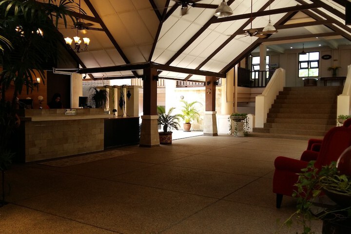 Hotel Interior 7 of 73