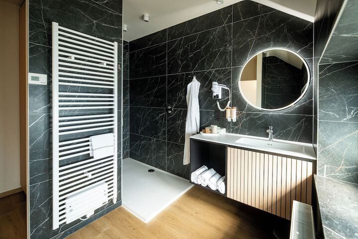 Clean Restrooms