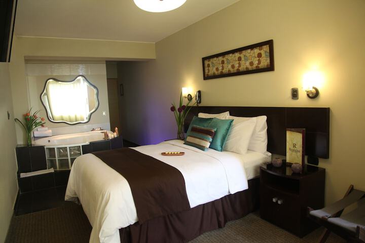 Room 10 of 30