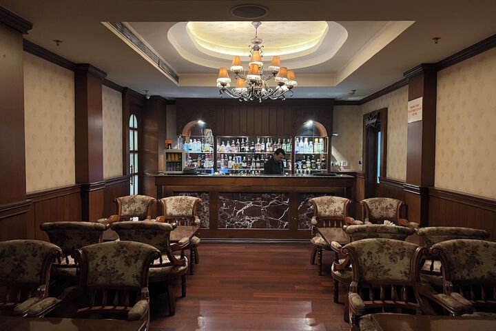 Lounge 138 of 164